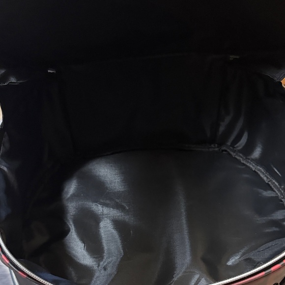 Glamlite Ghostface Collab Makeup Bag Holligram Crossbody - Picture 8 of 11